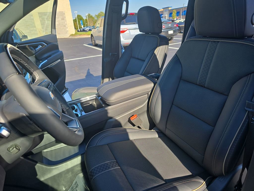 New 2026 Chevrolet Traverse High Country image 15