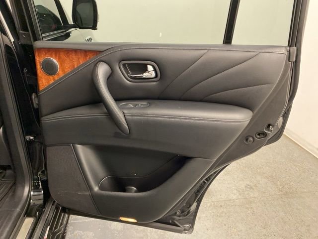 Used 2016 INFINITI QX80 Limited image 29