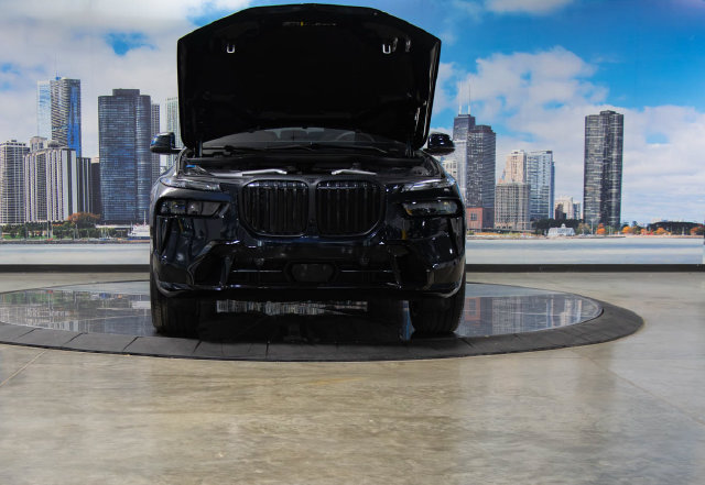Used 2026 BMW X7 xDrive40i AWD/4WD image 4
