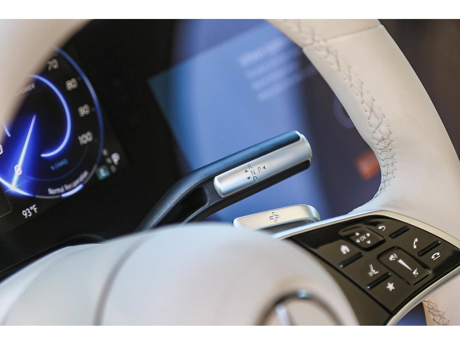 New 2026 Mercedes-Benz EQS 400 4MATIC SUV image 18