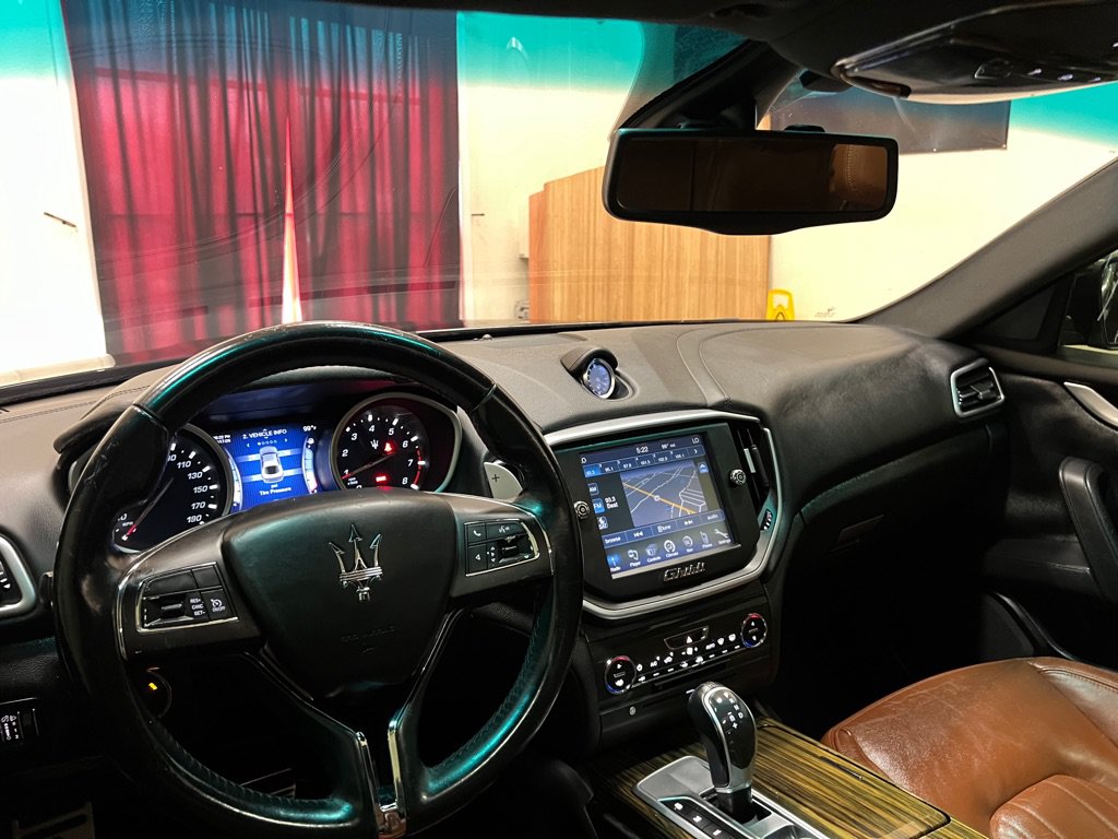 Used 2014 Maserati Ghibli RWD image 13