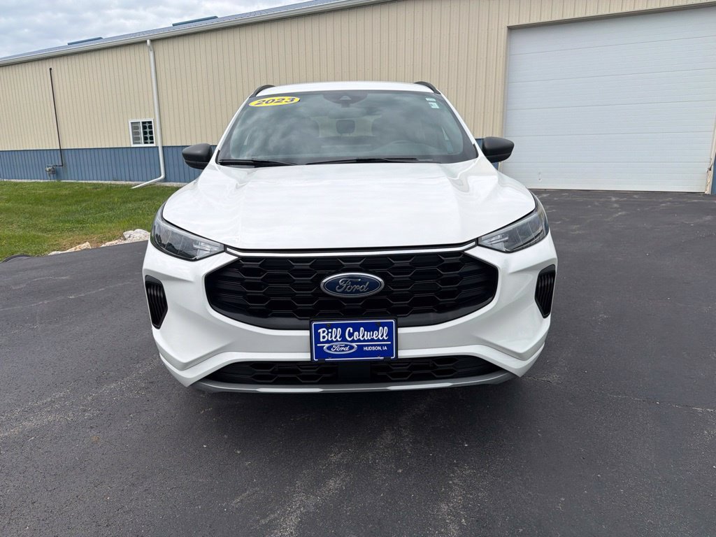 Certified 2023 Ford Escape ST-Line w/ Tech Pack #1 AWD/4WD image 9