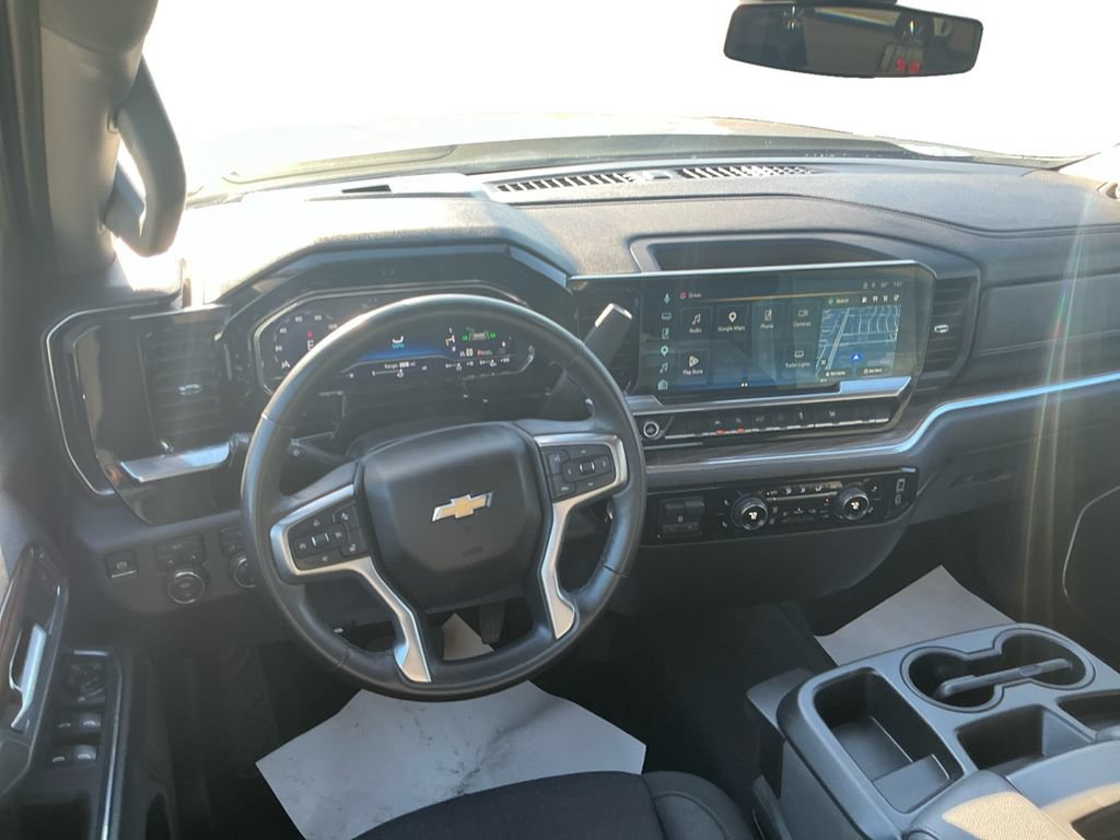 Used 2025 Chevrolet Silverado 1500 LT AWD/4WD image 22