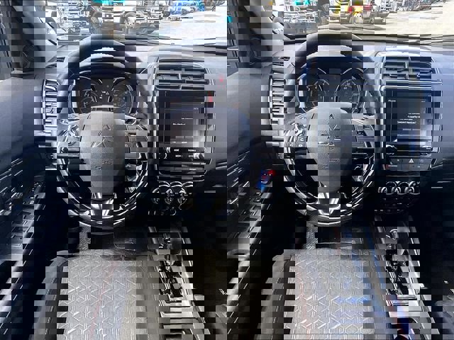 Used 2025 Mitsubishi Outlander Sport AWD image 5