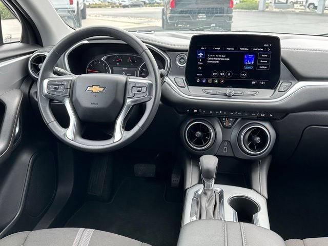 Certified 2025 Chevrolet Blazer LT AWD/4WD image 33