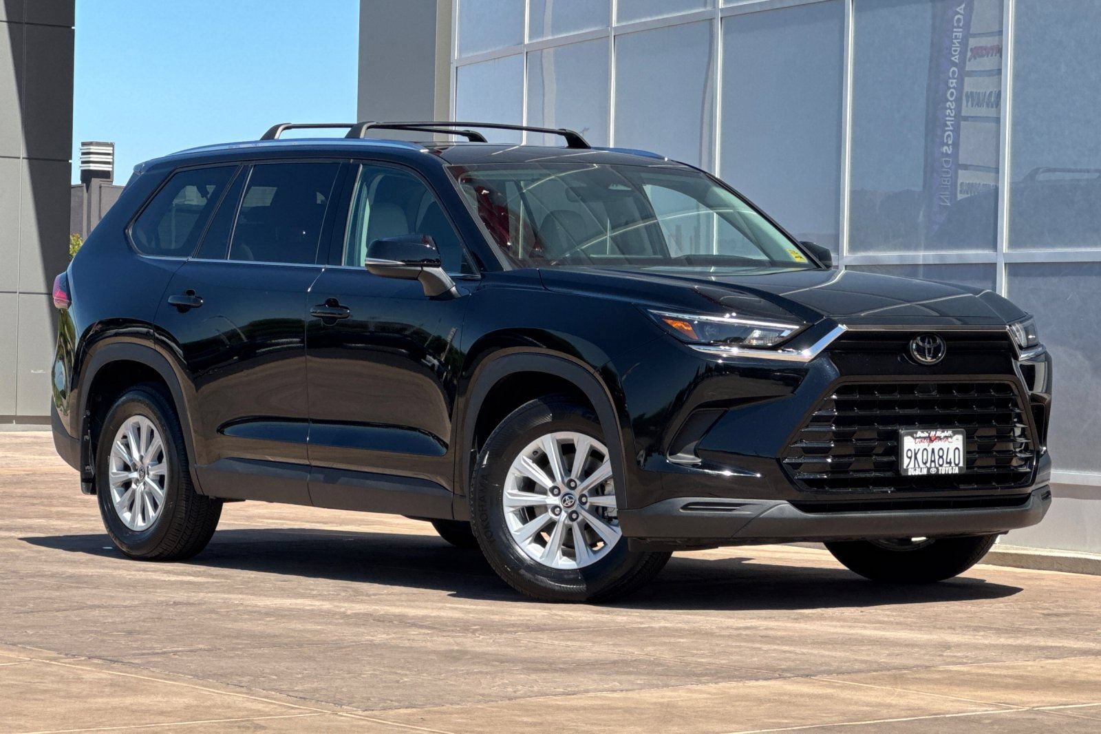 Certified 2024 Toyota Grand Highlander AWD video 2
