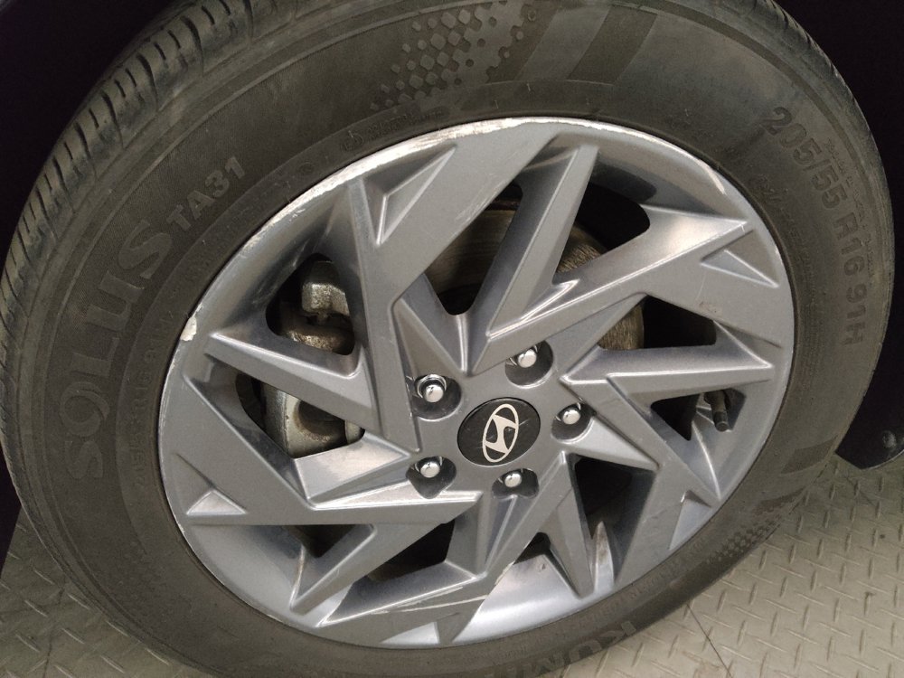 Used 2024 Hyundai Elantra SEL FWD image 31