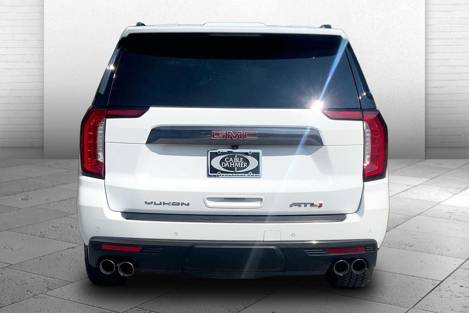 Used 2023 GMC Yukon XL AT4 AWD/4WD image 3