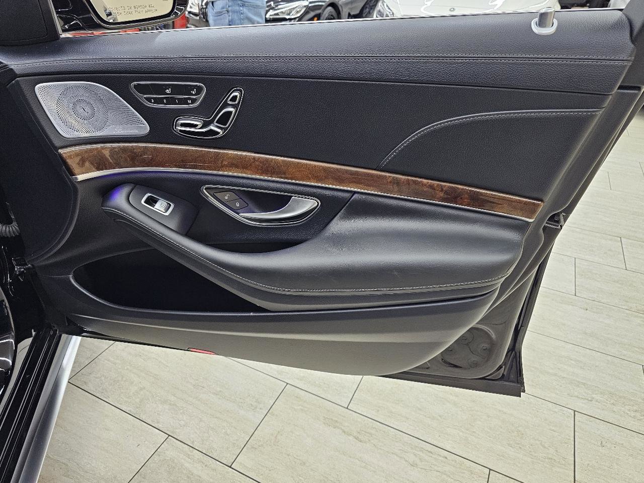 Used 2014 Mercedes-Benz S 63 AMG 4MATIC Sedan image 41