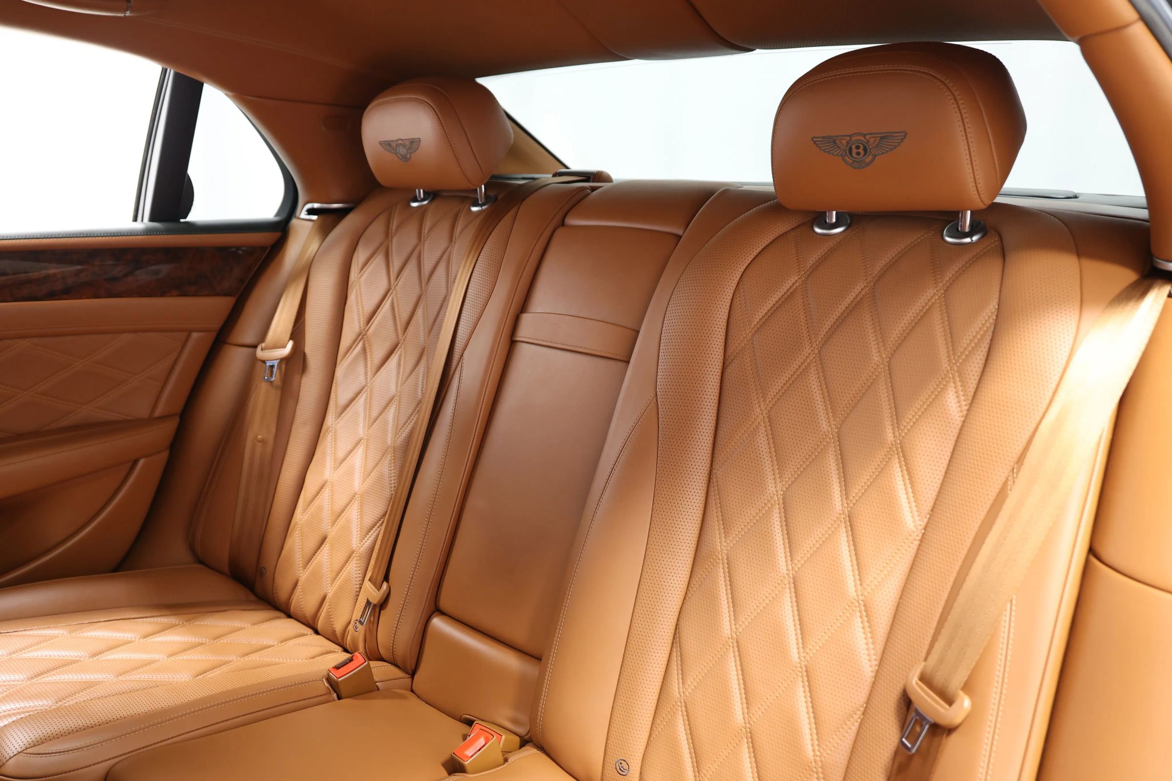 Used 2016 Bentley Flying Spur W12 AWD/4WD image 3