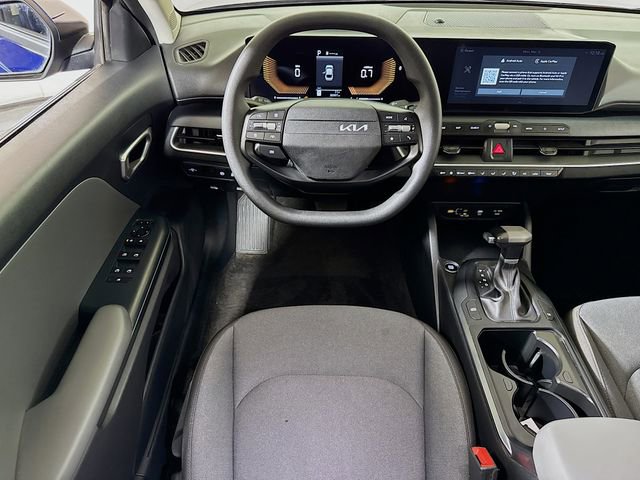 Used 2025 Kia K4 LXS image 19