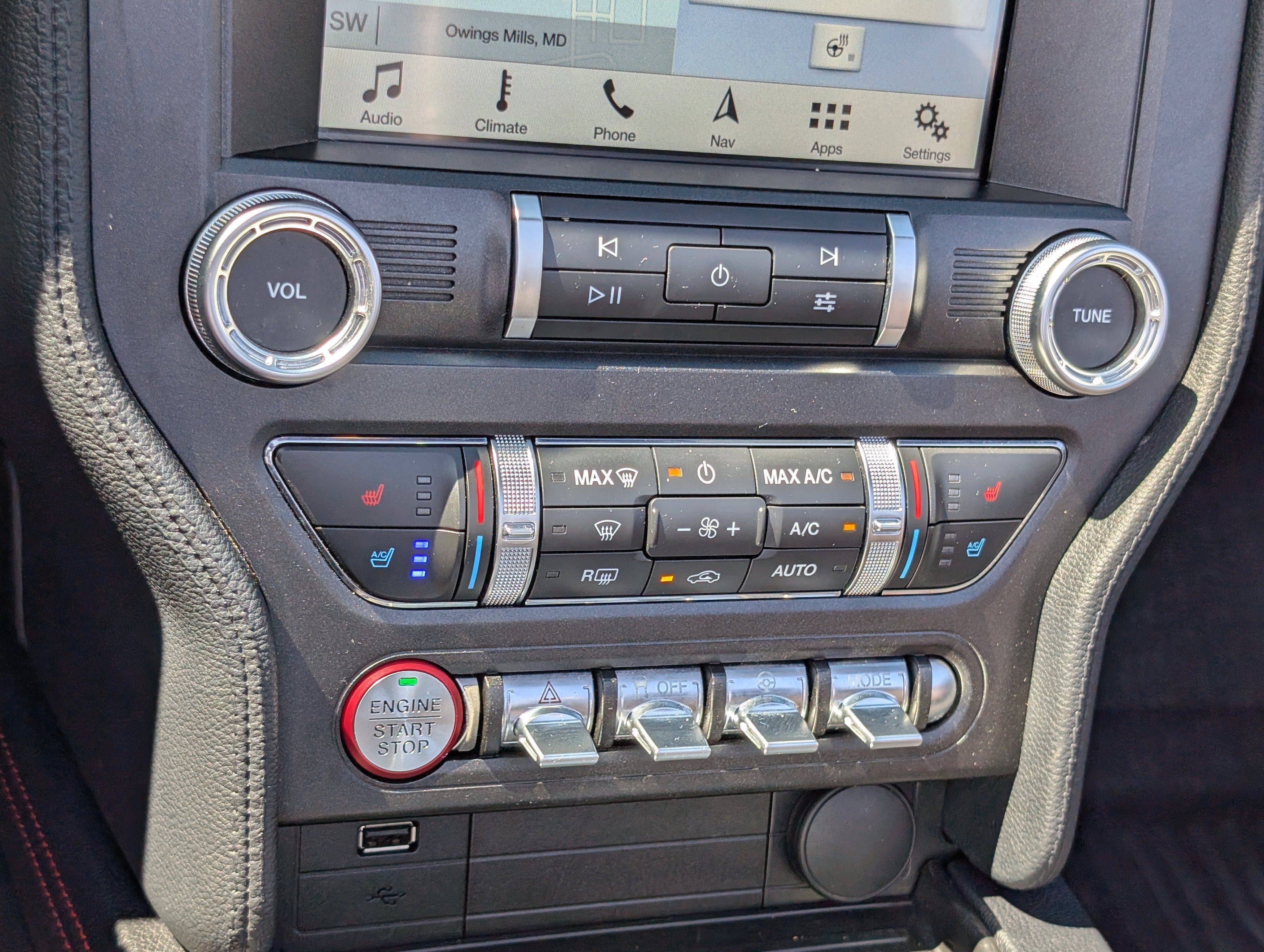 Used 2019 Ford Mustang GT Premium w/ Equipment Group 401A RWD image 26