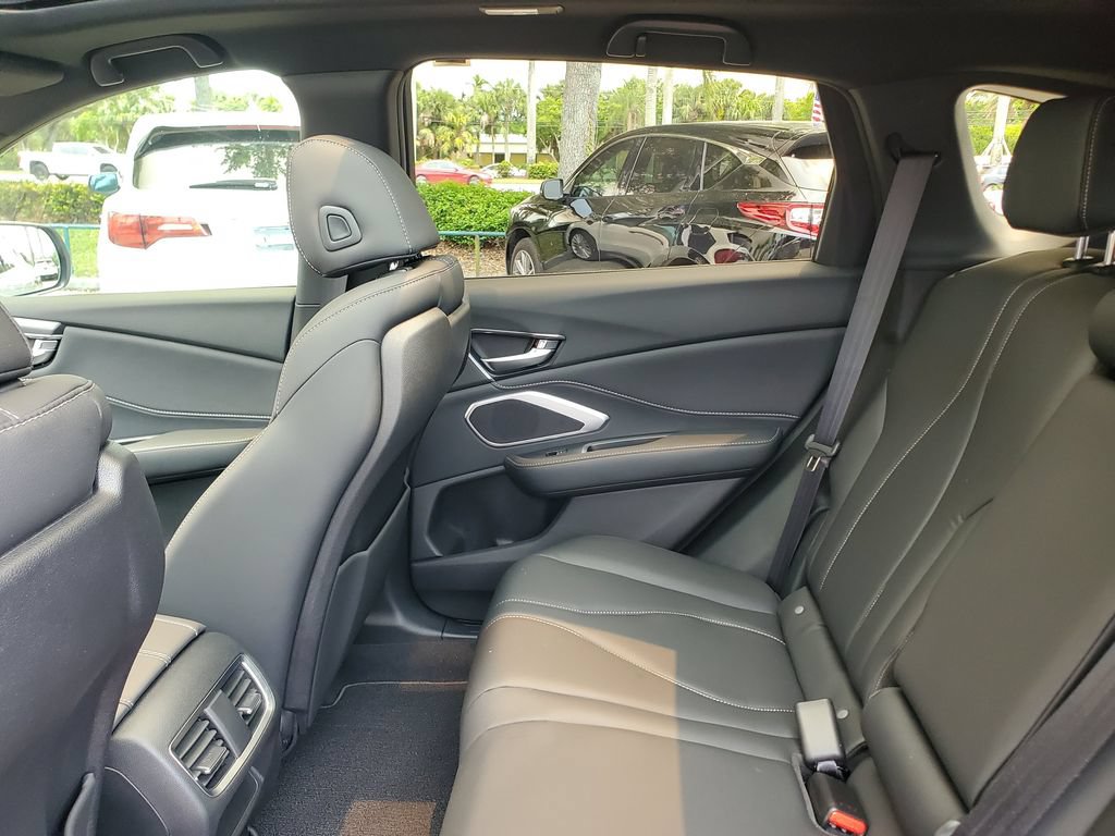 Used 2026 Acura RDX SH-AWD image 12
