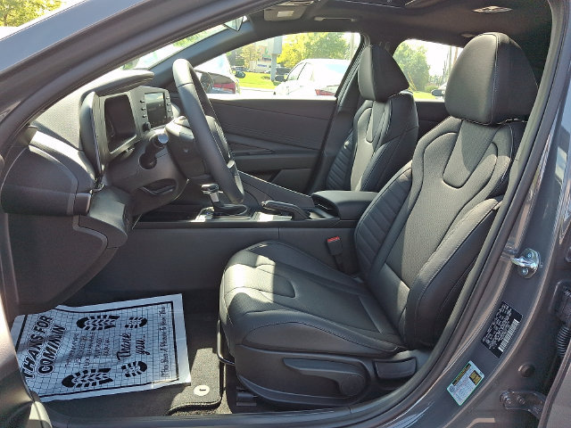 New 2026 Hyundai Elantra SEL Sport FWD image 9