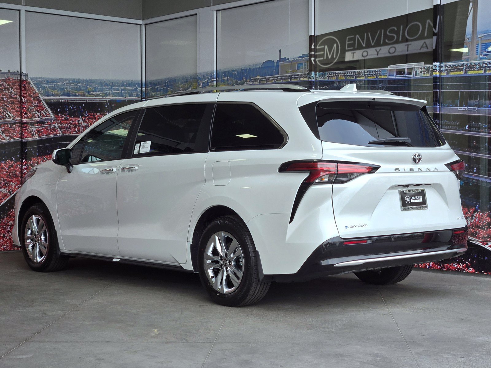 Certified 2026 Toyota Sienna Limited AWD/4WD image 6
