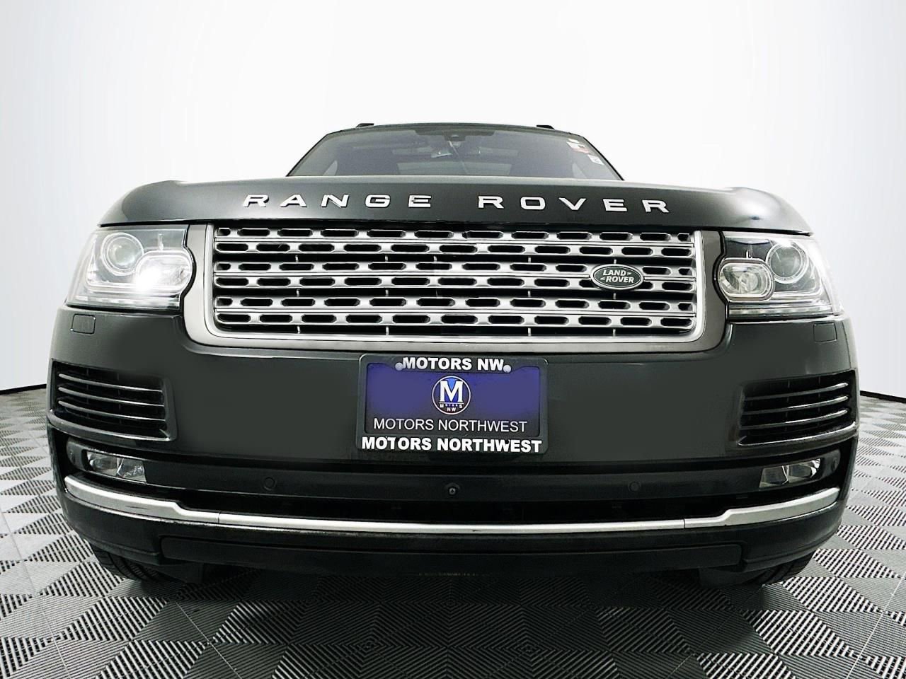 Used 2016 Land Rover Range Rover Supercharged image 4