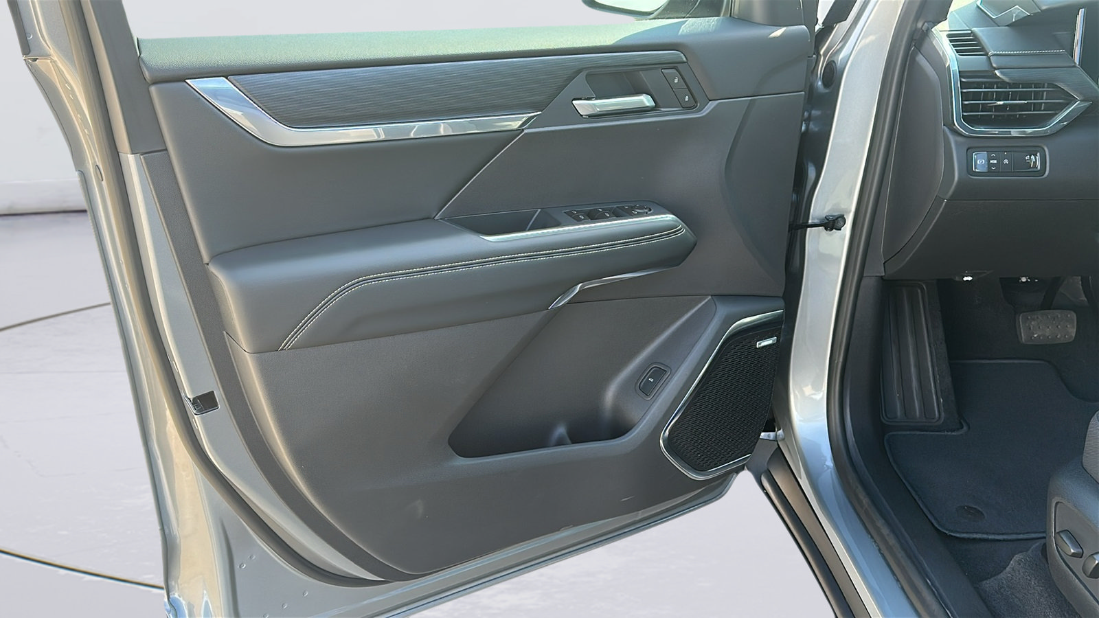 New 2026 GMC Acadia Elevation FWD image 16