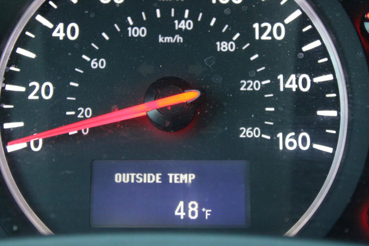 Used 2014 Nissan Quest S image 24