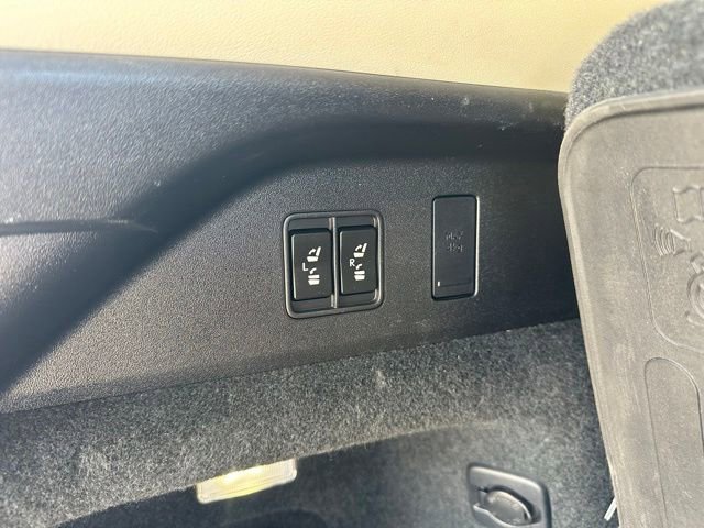 Used 2022 Lexus RX 350L Premium w/ Premium Package AWD/4WD image 19