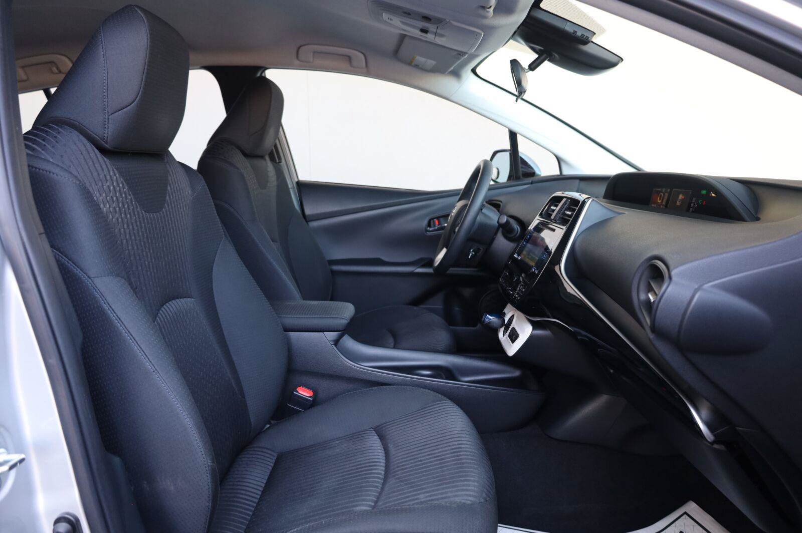Used 2017 Toyota Prius Two FWD image 23