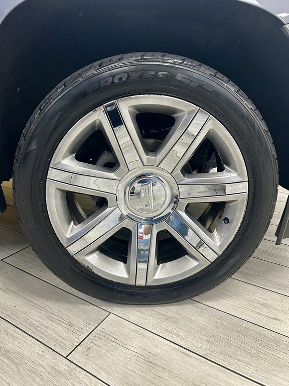 Used 2019 Cadillac Escalade ESV Luxury image 19
