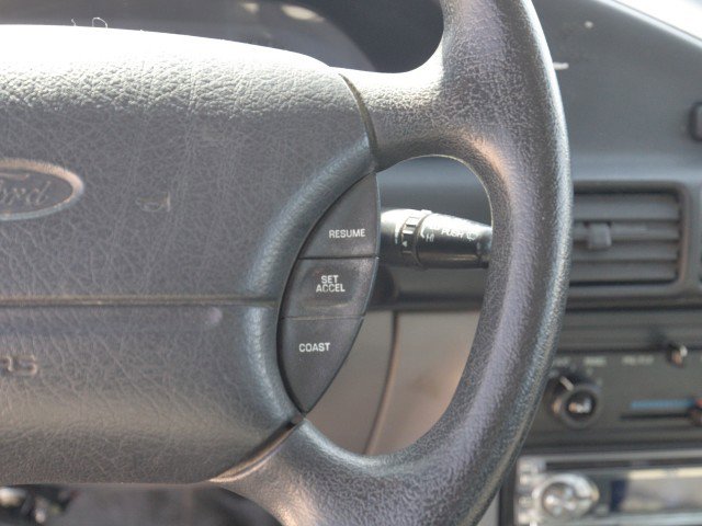 Used 1995 Ford Escort LX image 18