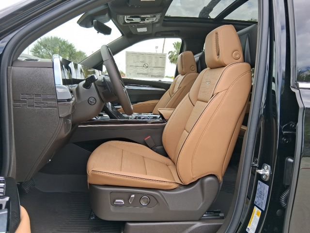 New 2026 Cadillac Escalade ESV Luxury w/ LPO, Floor Liner Package RWD image 20