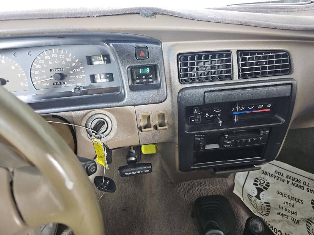 Used 1995 Toyota T100 DX AWD/4WD image 11