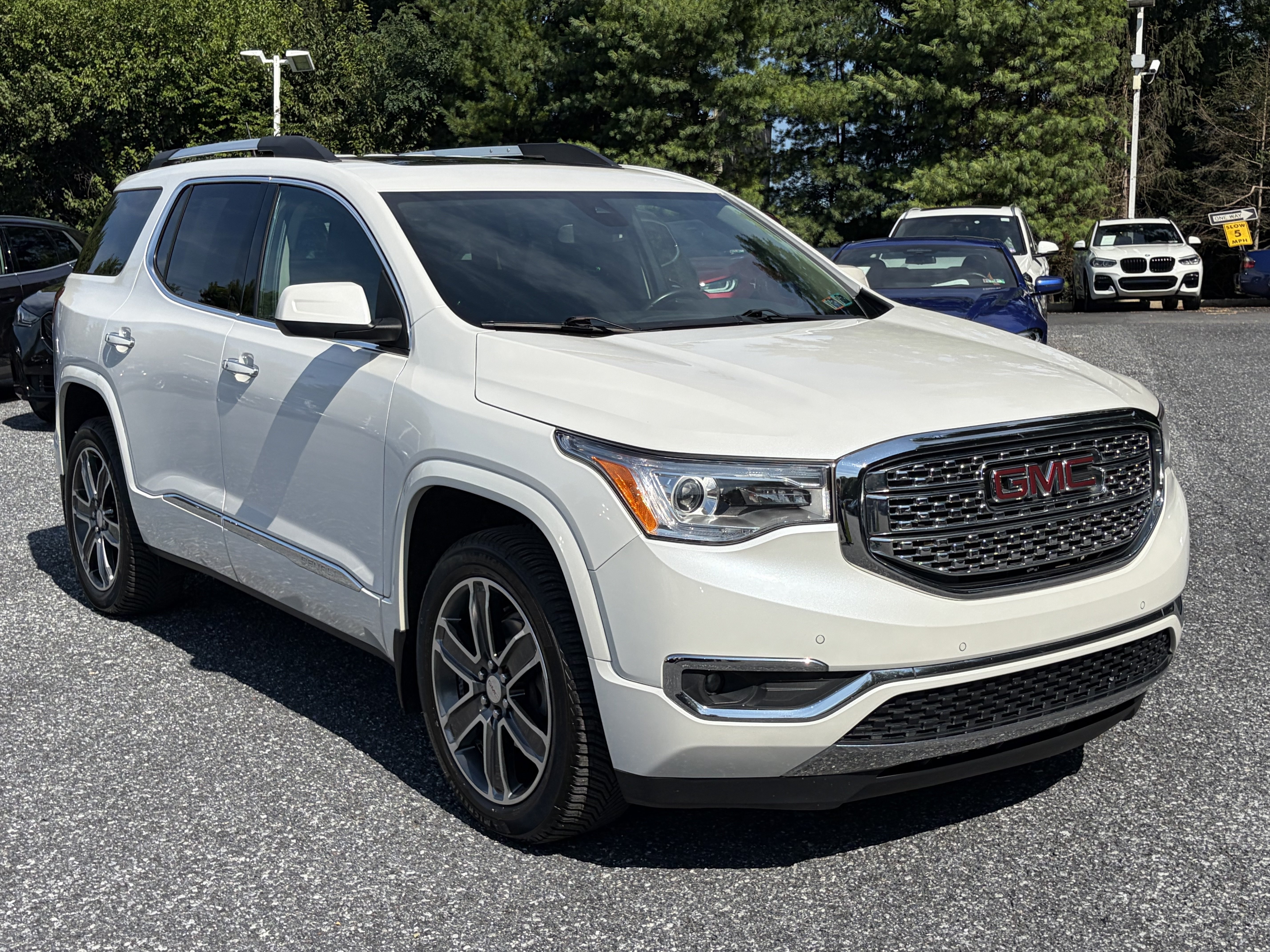 Used 2018 GMC Acadia Denali w/ LPO, Protection Package AWD/4WD image 3
