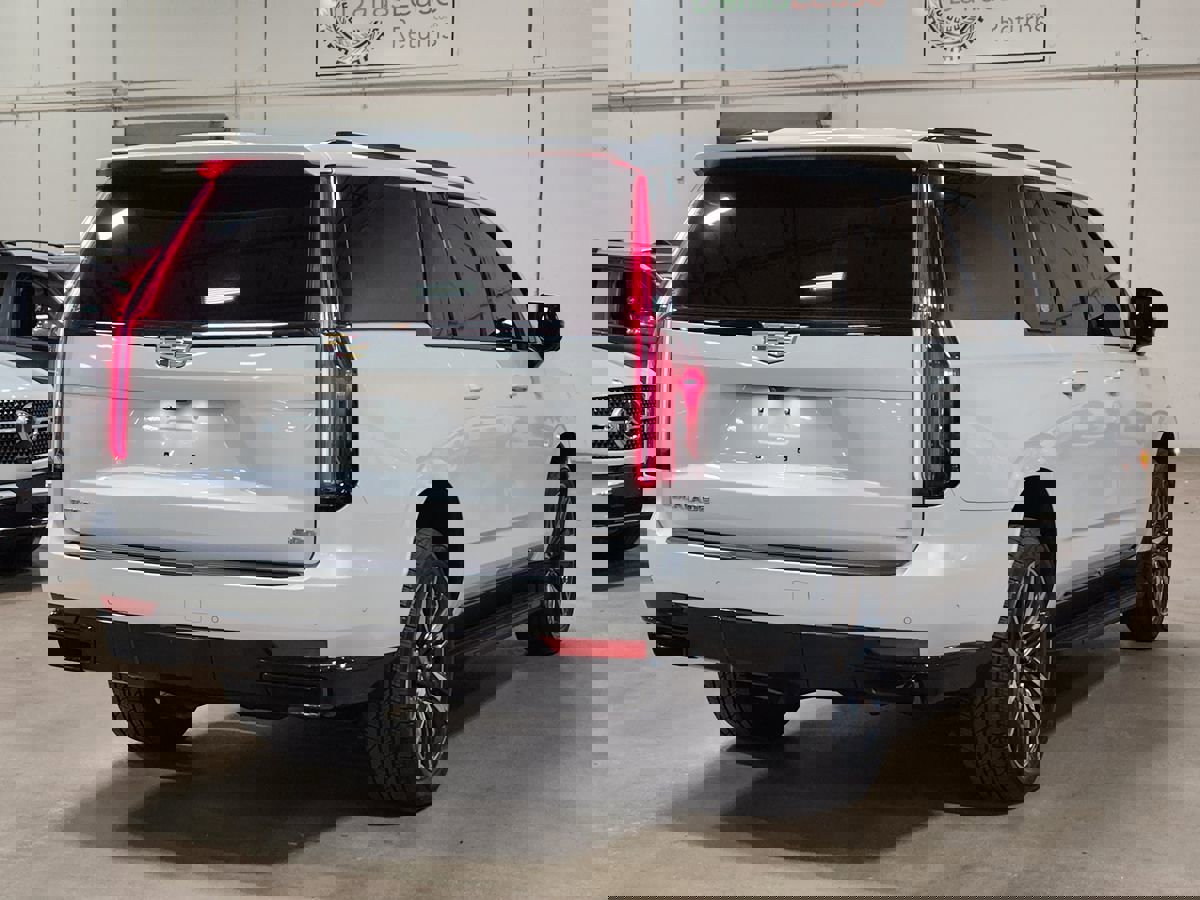 Used 2021 Cadillac Escalade ESV Sport image 8