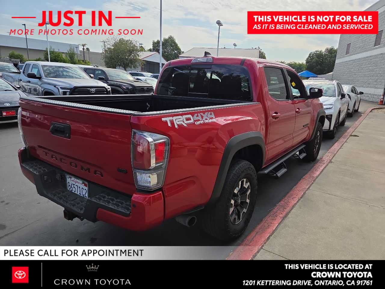 Used 2022 Toyota Tacoma TRD Off-Road w/ Technology Package AWD/4WD image 4