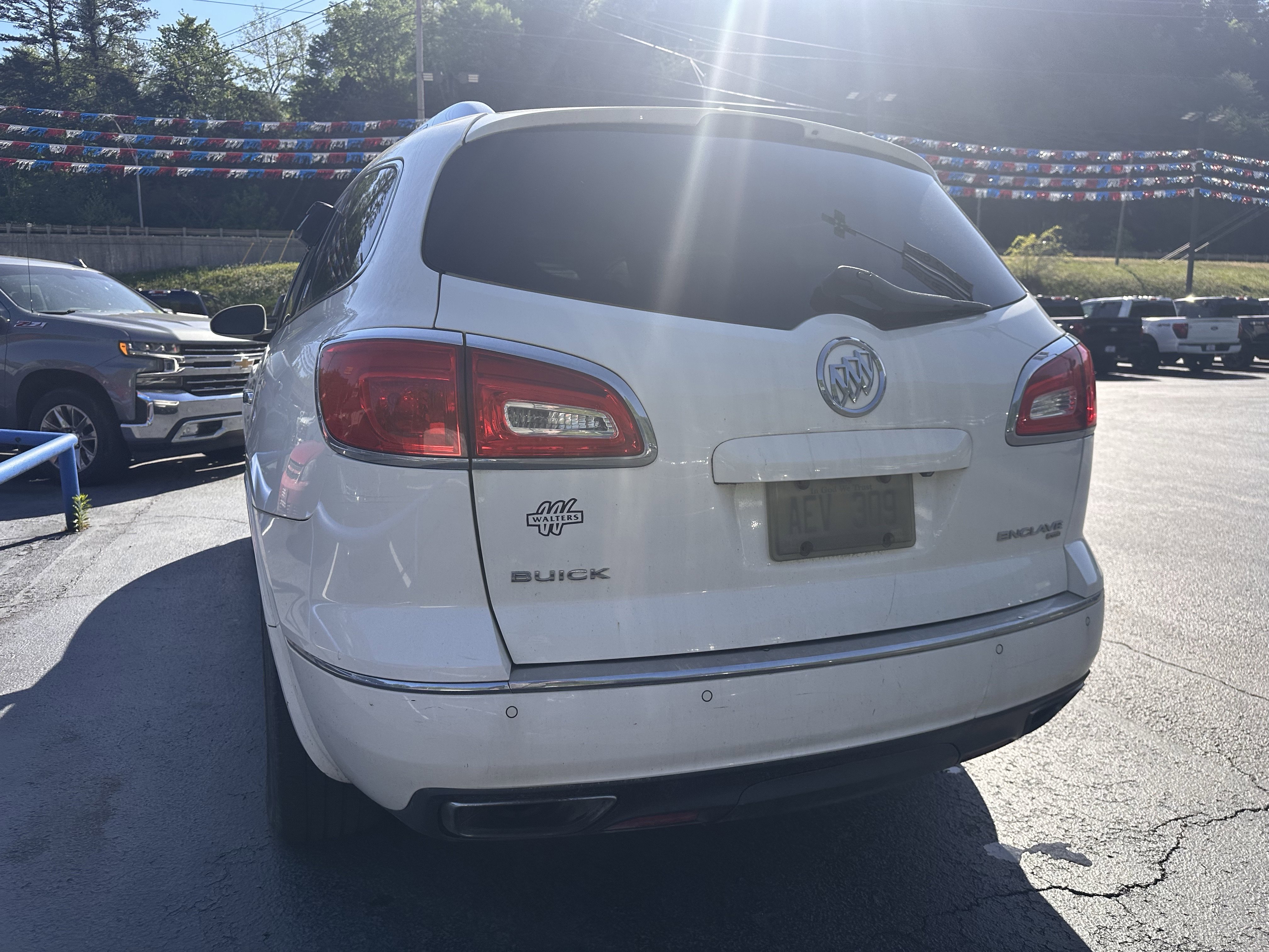 Used 2014 Buick Enclave Leather AWD/4WD image 5