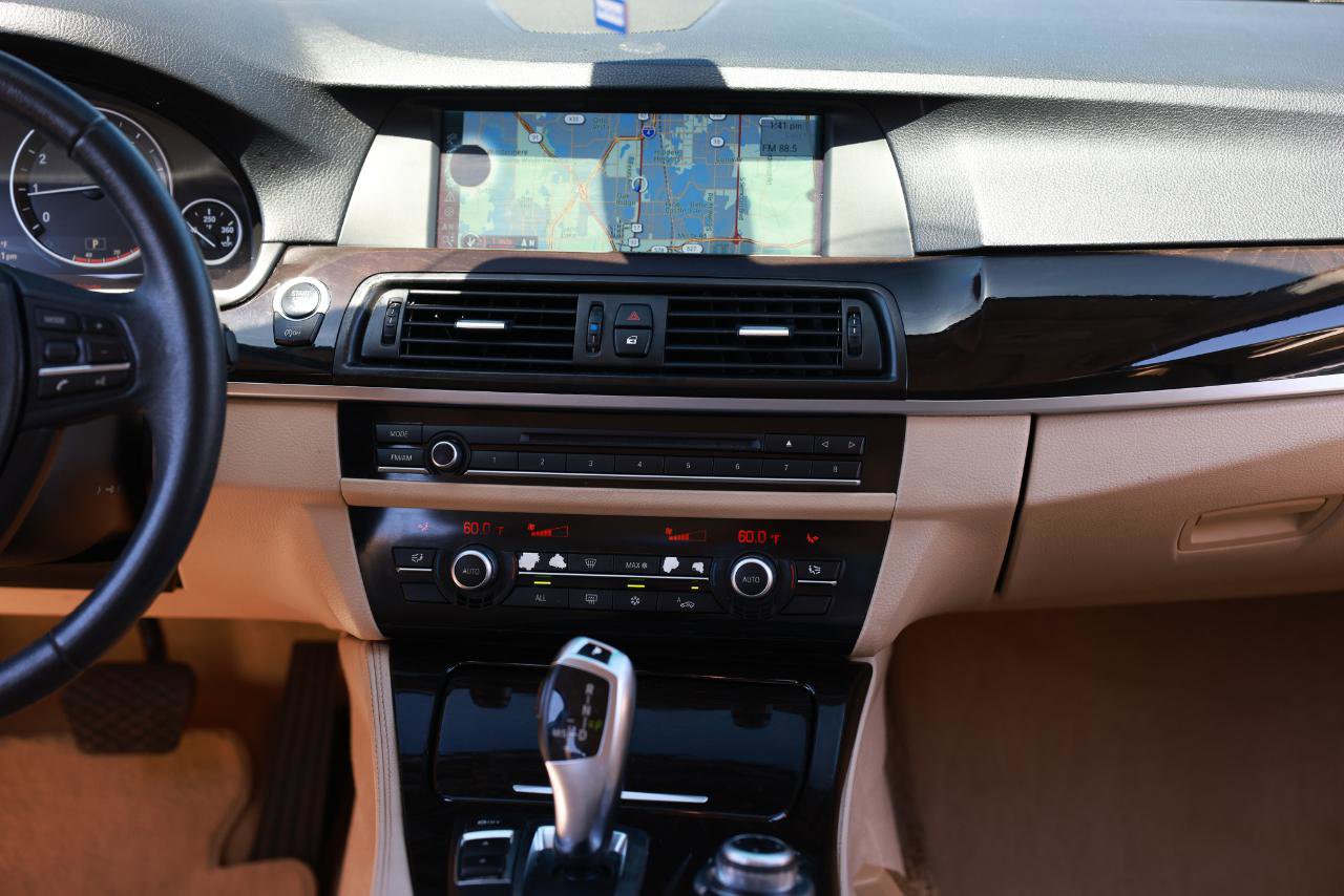 Used 2012 BMW 528i Sedan RWD image 35