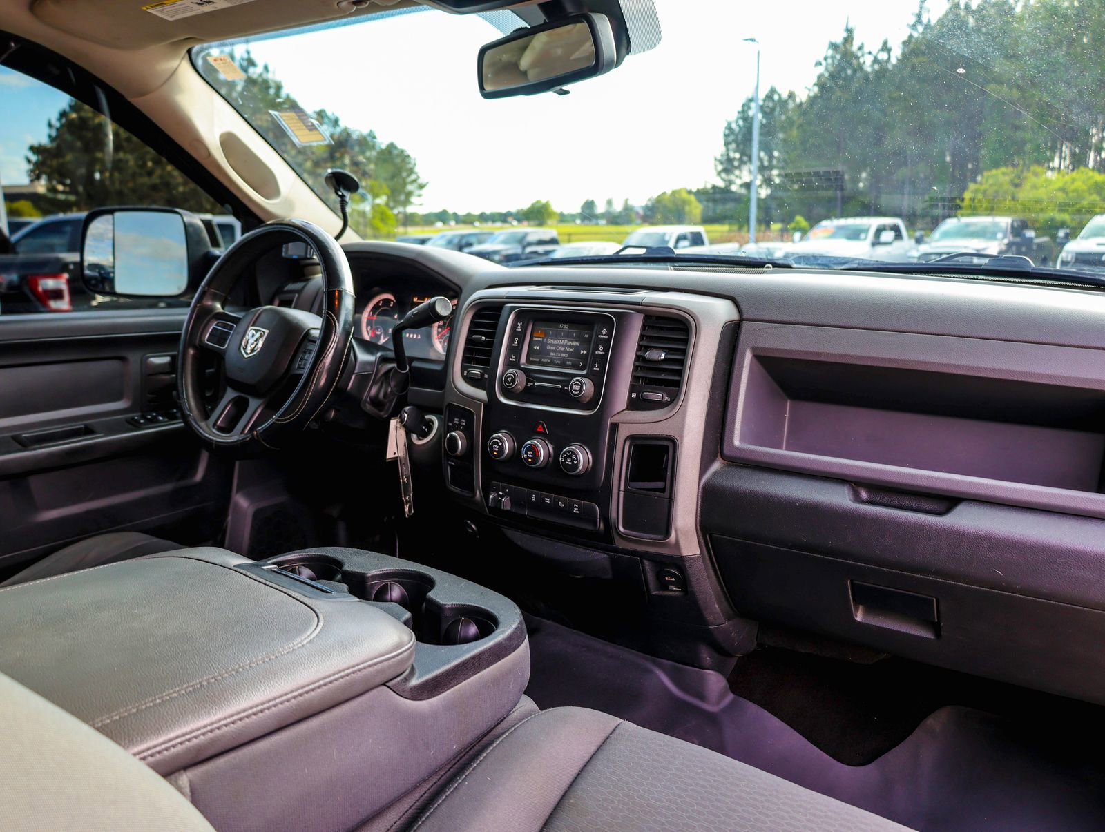 Used 2016 RAM 2500 Tradesman w/ Chrome Appearance Group image 10