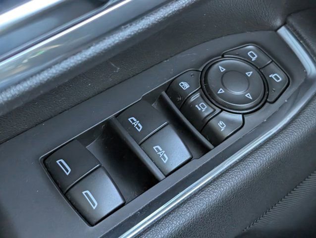 Used 2025 Chevrolet Silverado 3500 LTZ w/ LTZ Premium Package image 22