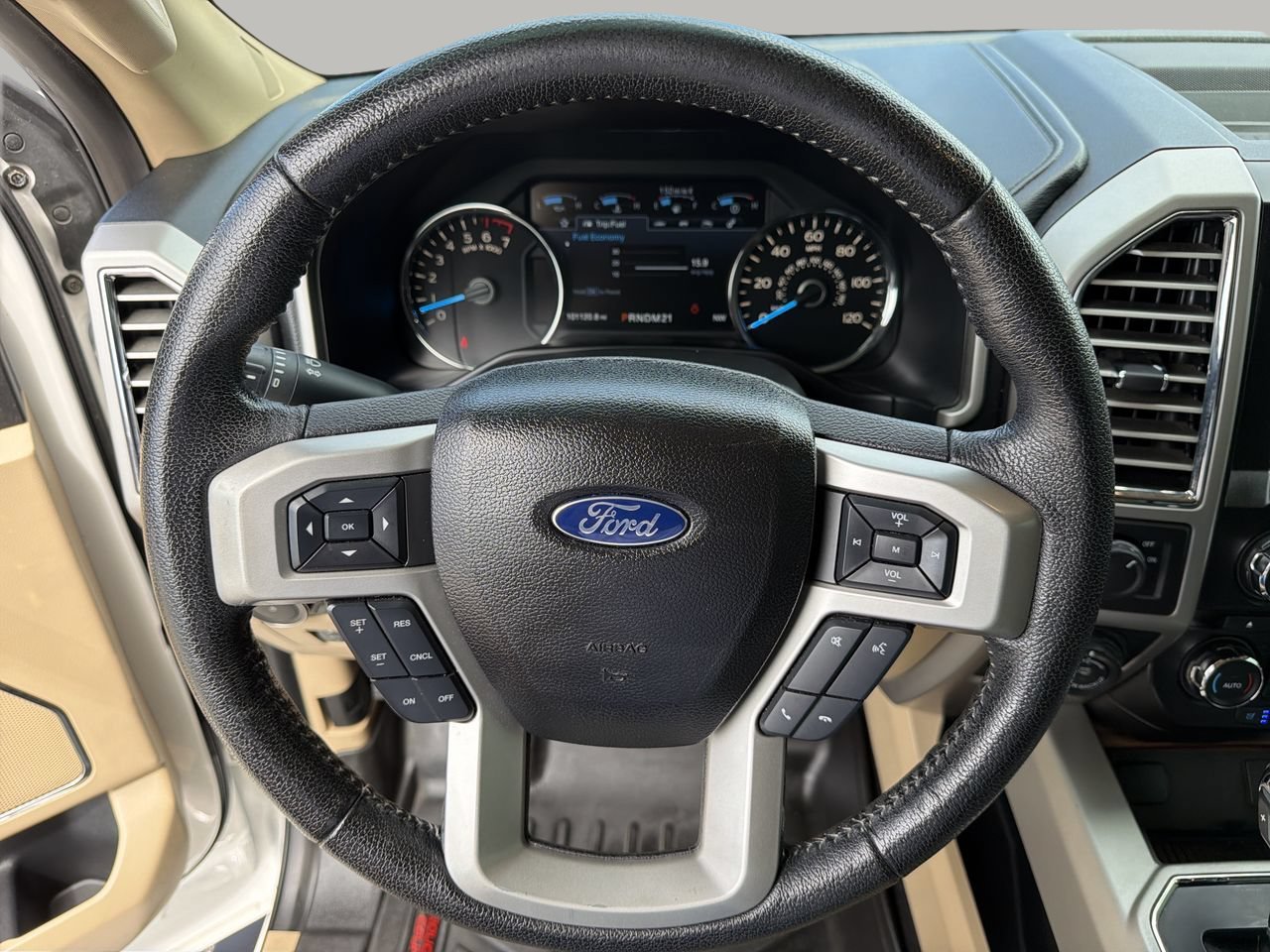 Used 2016 Ford F150 Lariat RWD image 28