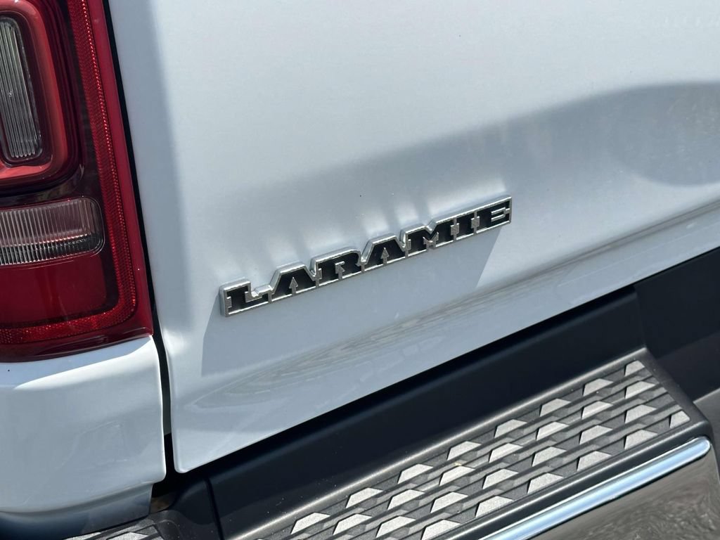 Used 2023 RAM 1500 Laramie AWD/4WD image 11