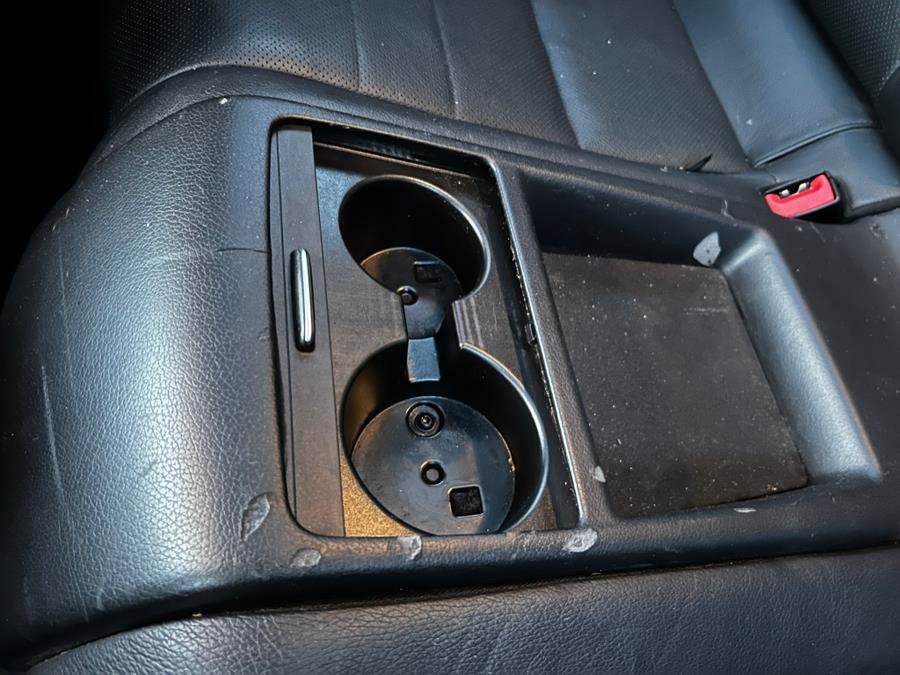 Used 2014 Mercedes-Benz E 350 4MATIC Coupe image 40