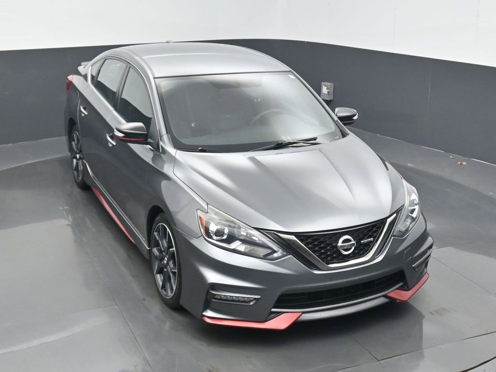Used 2018 Nissan Sentra NISMO image 3
