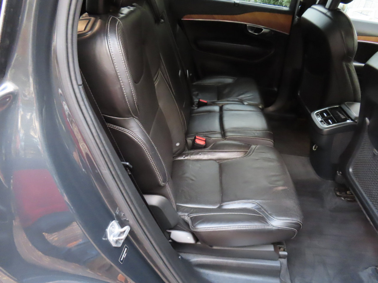 Used 2017 Volvo XC90 T6 Inscription w/ Vision Package image 19