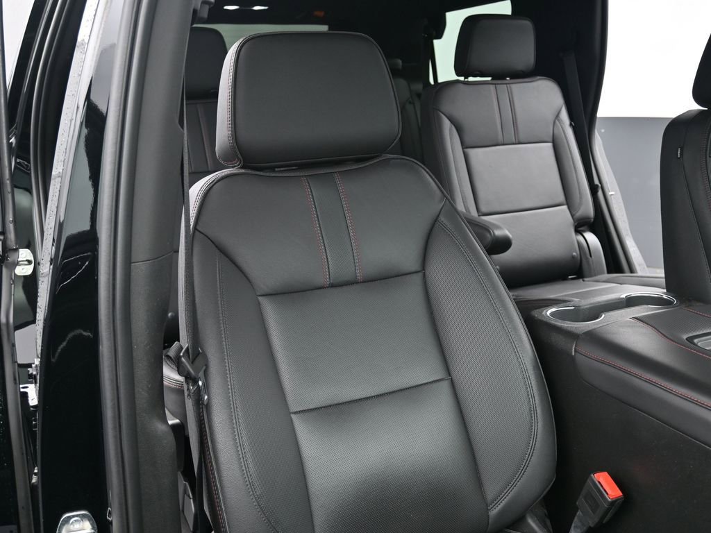 Used 2023 Chevrolet Tahoe RST w/ RST Performance Edition image 30