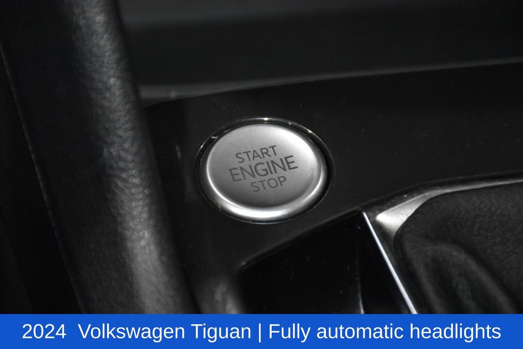 Used 2024 Volkswagen Tiguan SE image 14