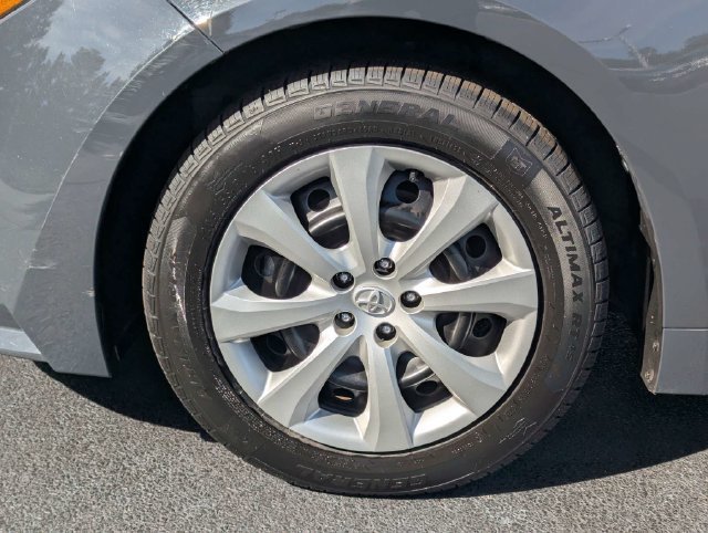 Certified 2024 Toyota Corolla LE FWD image 15