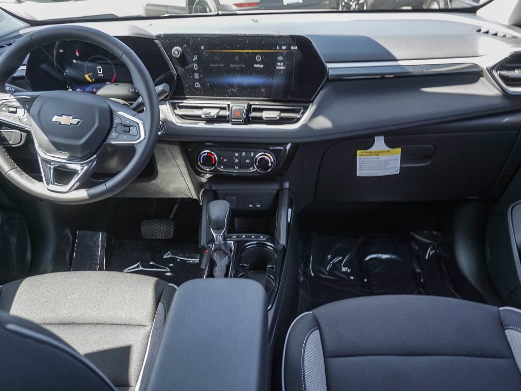 New 2026 Chevrolet TrailBlazer LT w/ LT Cold Weather Package FWD image 14