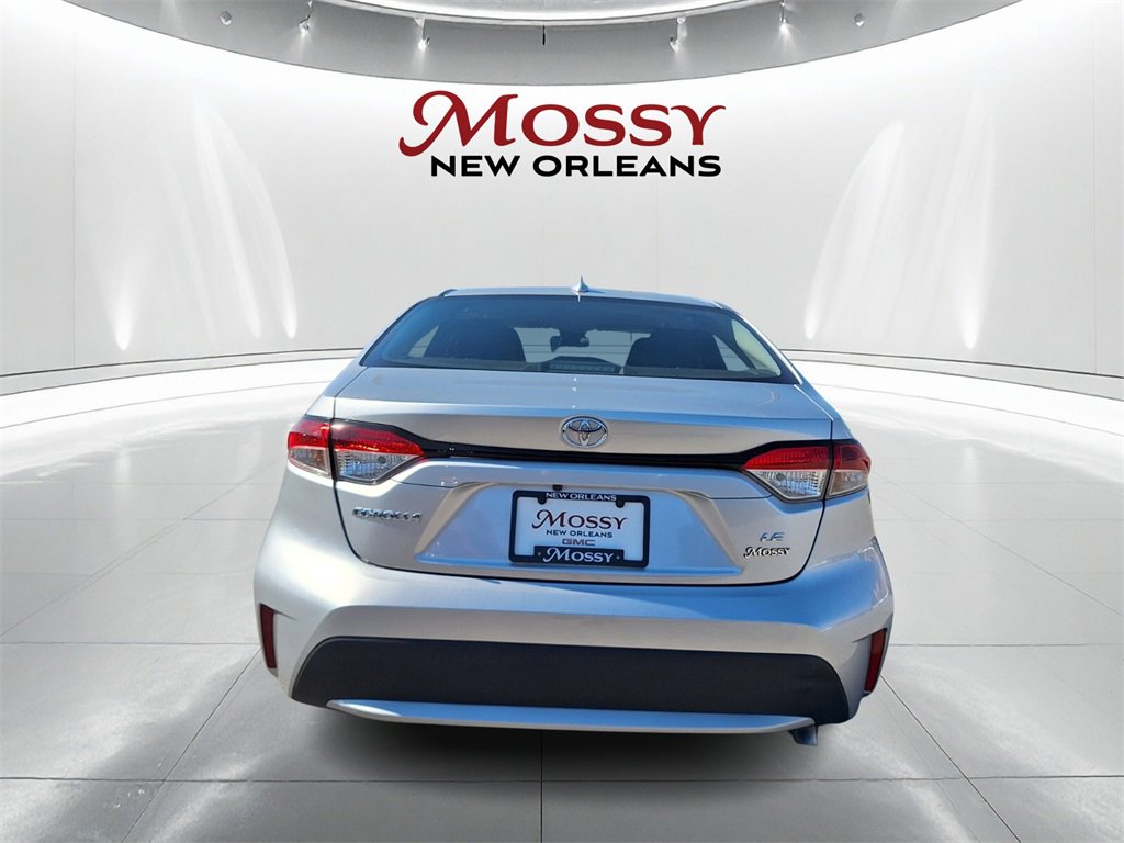 Used 2021 Toyota Corolla LE image 6