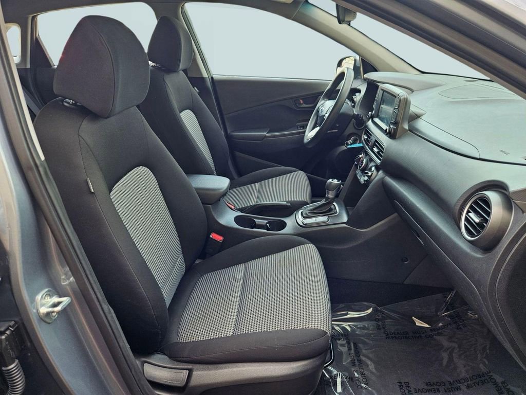 Used 2019 Hyundai Kona SE FWD image 29