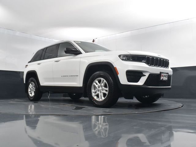 New 2025 Jeep Grand Cherokee Laredo w/ MOPAR Finishing Package image 44