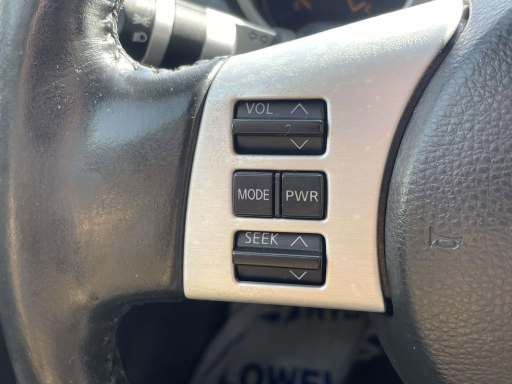 Used 2007 Nissan 350Z Touring RWD image 22