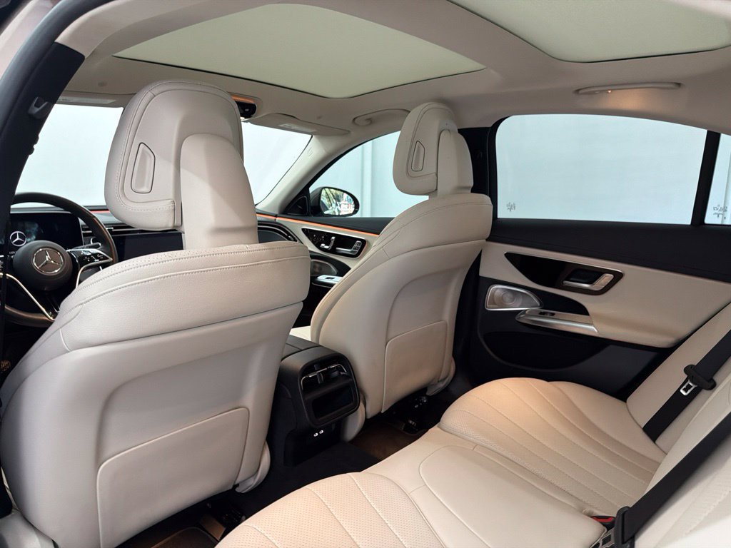 Used 2025 Mercedes-Benz E 350 4MATIC Sedan image 22