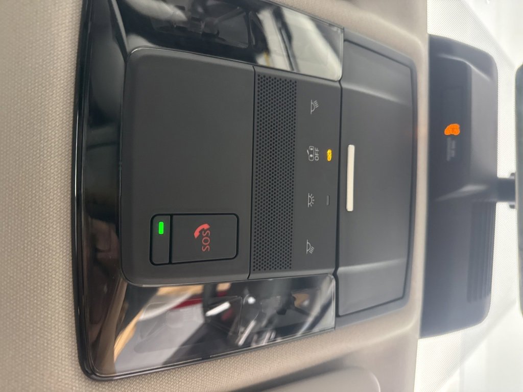 New 2025 Mitsubishi Outlander SE image 26